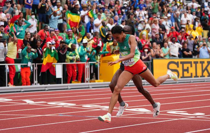 الإثيوبية-غيداي-تحرز-ذهبية-سباق-10-آلاف-متر